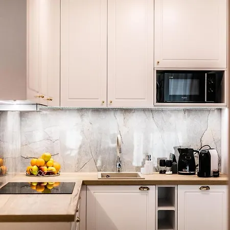 Papillon Apartment *